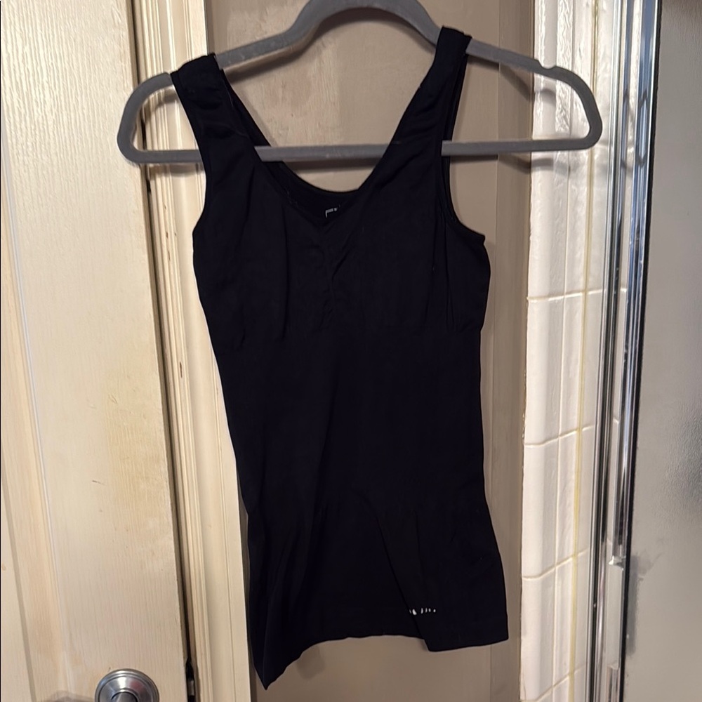 Black Fitted Sleeveless Tank Top